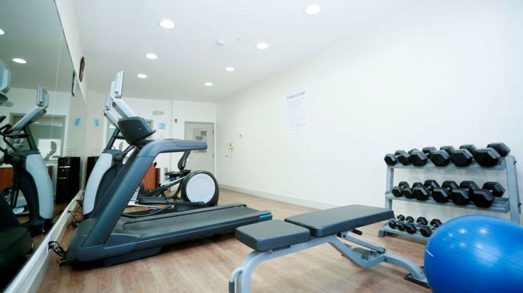 Holiday Inn Express Hotel & Suites Health Club