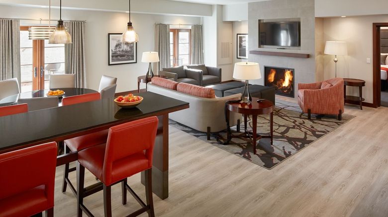<b>Inn on Woodlake Suite</b>. Images powered by <a href="https://www.leonardoworldwide.com/" title="Leonardo Worldwide" target="_blank">Leonardo</a>.