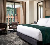 Lodge Kohler Room