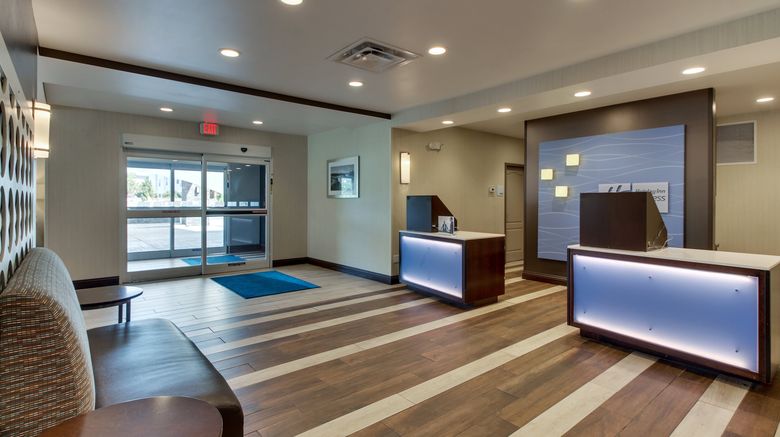 <b>Holiday Inn Express Cheektowaga NE Lobby</b>. Images powered by <a href="https://www.leonardoworldwide.com/" title="Leonardo Worldwide" target="_blank">Leonardo</a>.