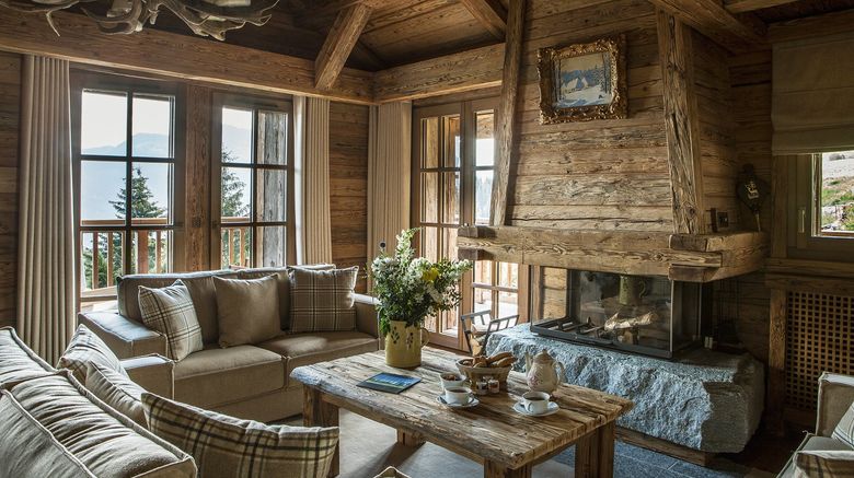 <b>Le Refuge de la Traye Room</b>. Images powered by <a href="https://www.leonardoworldwide.com/" title="Leonardo Worldwide" target="_blank">Leonardo</a>.