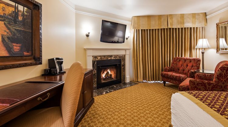Victorian Inn Room