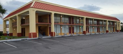 Red Roof Inn Tifton Exterior