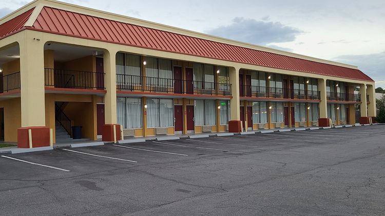 Red Roof Inn Tifton Exterior