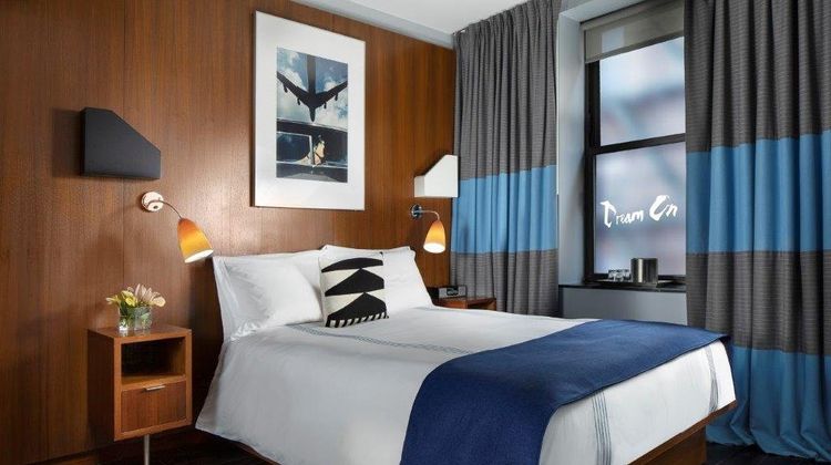 Six Columbus Room
