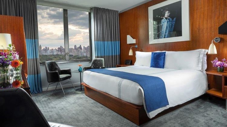 Six Columbus Room
