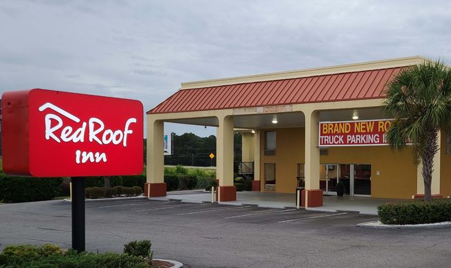 Red Roof Inn Tifton Exterior