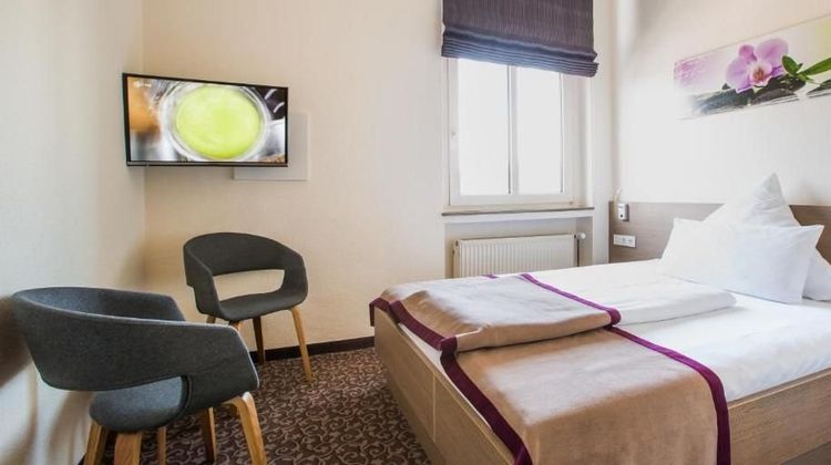 Hotel Kronprinz Room