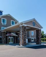 Cobblestone Hotel & Suites Greenville