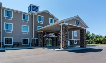 Cobblestone Hotel & Suites Greenville