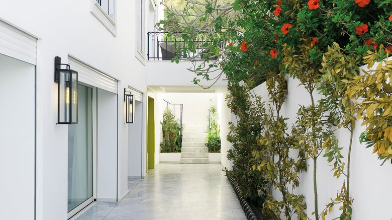 <b>Maison Dedine Exterior</b>. Images powered by <a href="https://www.leonardoworldwide.com/" title="Leonardo Worldwide" target="_blank">Leonardo</a>.