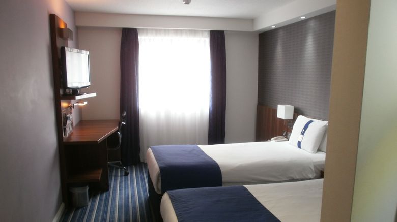 <b>Holiday Inn Express London City Room</b>. Images powered by <a href="https://www.leonardoworldwide.com/" title="Leonardo Worldwide" target="_blank">Leonardo</a>.