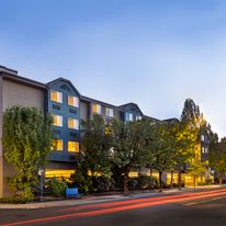 Silver Cloud Inn