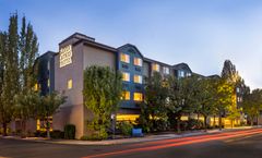 Silver Cloud Inn
