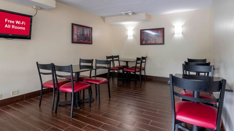 <b>Red Roof Inn Charlottesville Lobby</b>. Images powered by <a href="https://www.leonardoworldwide.com/" title="Leonardo Worldwide" target="_blank">Leonardo</a>.