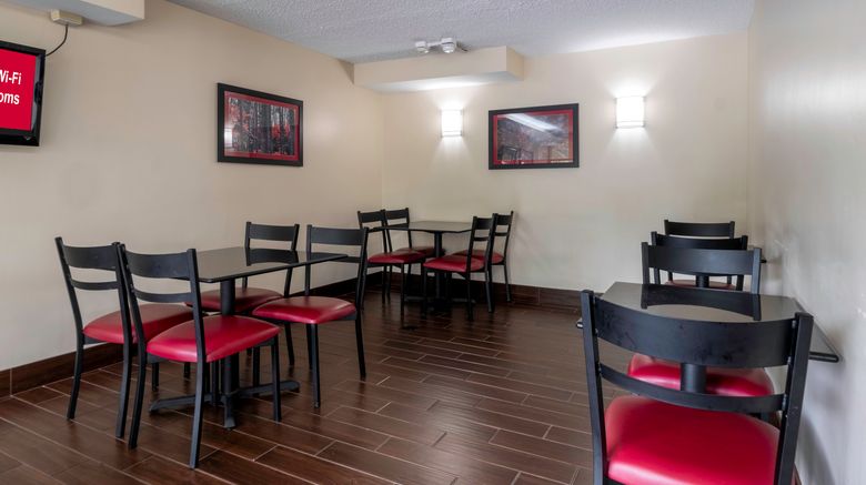 <b>Red Roof Inn Charlottesville Lobby</b>. Images powered by <a href="https://www.leonardoworldwide.com/" title="Leonardo Worldwide" target="_blank">Leonardo</a>.