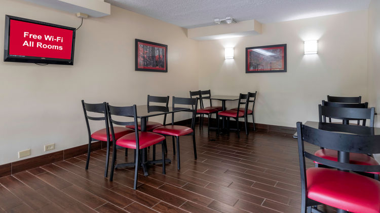 Red Roof Inn Charlottesville Lobby