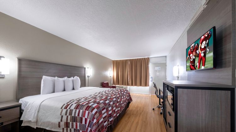Red Roof Inn Charlottesville Room