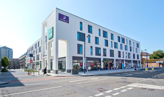 Premier Inn Addlestone Exterior