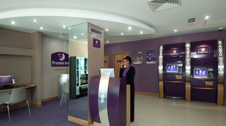 Premier Inn Barnsley Central M1 J37 Lobby