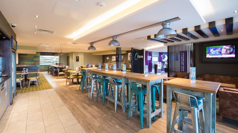 <b>Premier Inn Basingstoke Town Centre Lobby</b>. Images powered by <a href="https://www.leonardoworldwide.com/" title="Leonardo Worldwide" target="_blank">Leonardo</a>.
