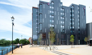 Premier Inn Bedford Town Ctr (Riverside)