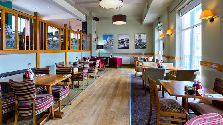 <b>Premier Inn Bham Broad St (Canal Side) Lobby</b>. Images powered by <a href="https://www.leonardoworldwide.com/" title="Leonardo Worldwide" target="_blank">Leonardo</a>.