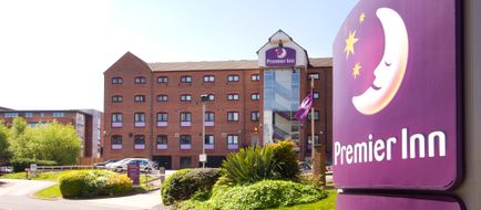 Premier Inn Bham Broad St (Canal Side) Exterior