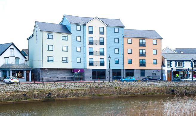 Premier Inn Bude Exterior