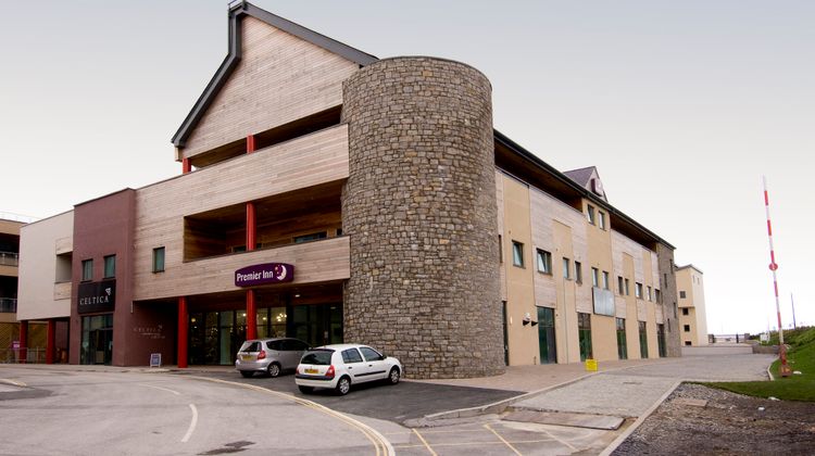 Premier Inn Caernarfon Exterior