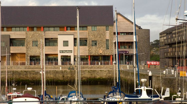 Premier Inn Caernarfon Exterior