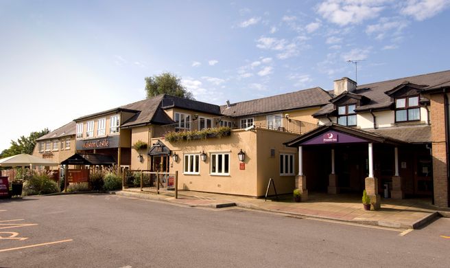 Premier Inn Cardiff West Exterior