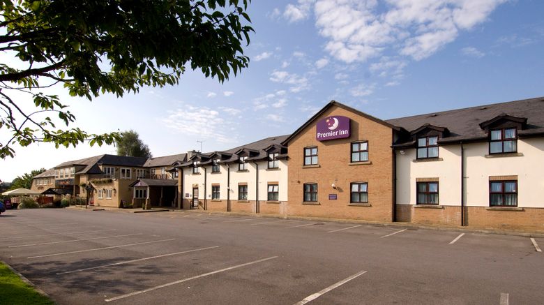 <b>Premier Inn Cardiff West Exterior</b>. Images powered by <a href="https://www.leonardoworldwide.com/" title="Leonardo Worldwide" target="_blank">Leonardo</a>.