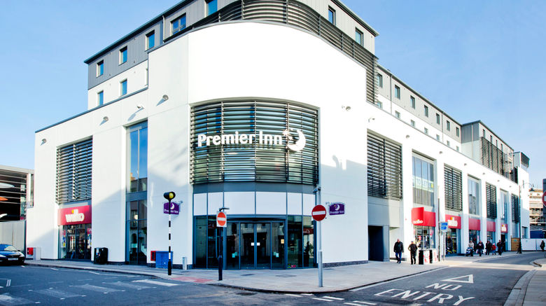 <b>Premier Inn Cheltenham Town Centre Exterior</b>. Images powered by <a href="https://www.leonardoworldwide.com/" title="Leonardo Worldwide" target="_blank">Leonardo</a>.