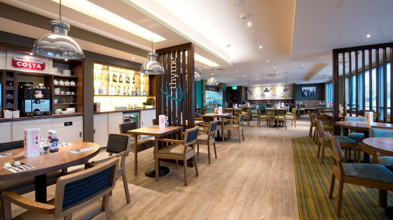<b>Premier Inn Chipping Norton Lobby</b>. Images powered by <a href="https://www.leonardoworldwide.com/" title="Leonardo Worldwide" target="_blank">Leonardo</a>.