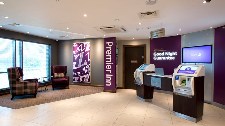 Premier Inn Chipping Norton Lobby