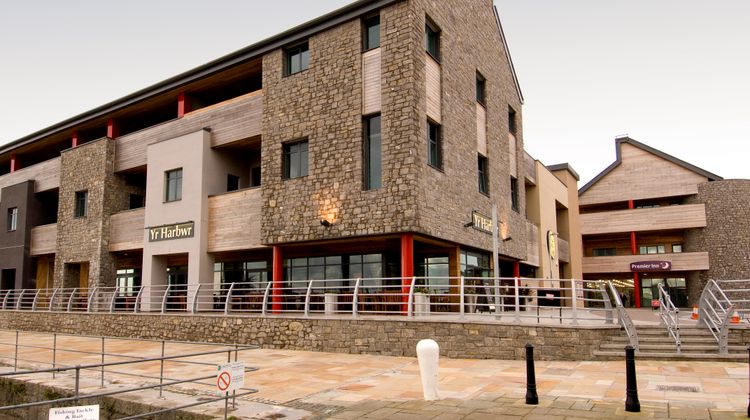 Premier Inn Caernarfon Exterior