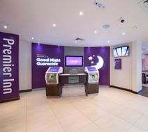 Premier Inn City Centre (Cathedral Qtr) Lobby