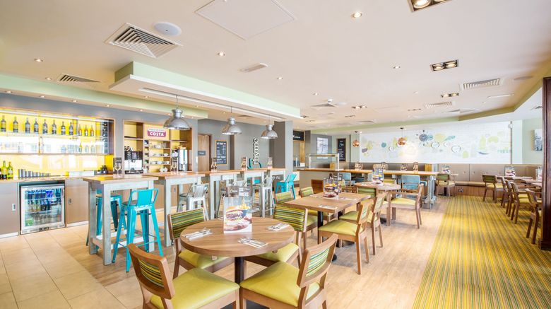 <b>Premier Inn Eastbourne Town Centre hotel Lobby</b>. Images powered by <a href="https://www.leonardoworldwide.com/" title="Leonardo Worldwide" target="_blank">Leonardo</a>.