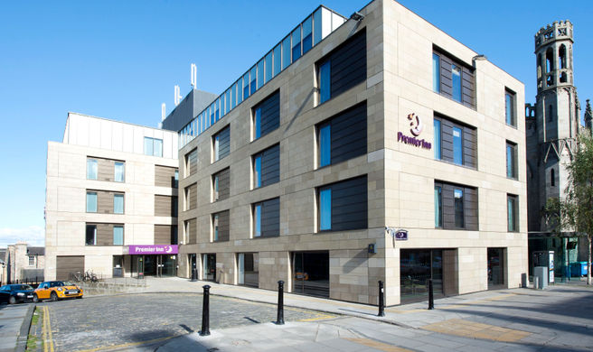 Premier Inn City Centre (York Place) Exterior