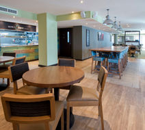 Premier Inn City Centre (York Place) Lobby