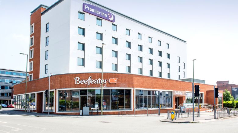 Premier Inn Farnborough Town Centre Exterior. Images powered by <a href="https://www.leonardoworldwide.com" target="_blank" rel="noopener">Leonardo</a>.
