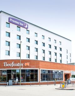 Premier Inn Farnborough Town Centre