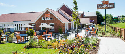 Premier Inn Farnham Exterior