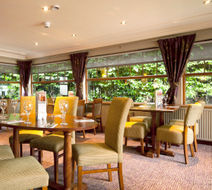 Premier Inn Glasgow Airport Lobby