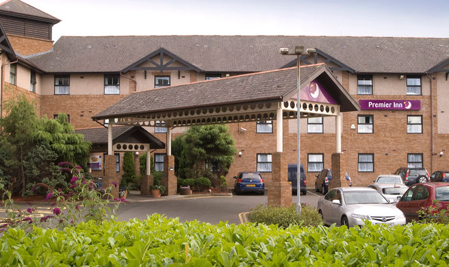 Premier Inn Glasgow Airport Exterior