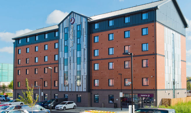 Premier Inn Gloucester (Quayside) Exterior