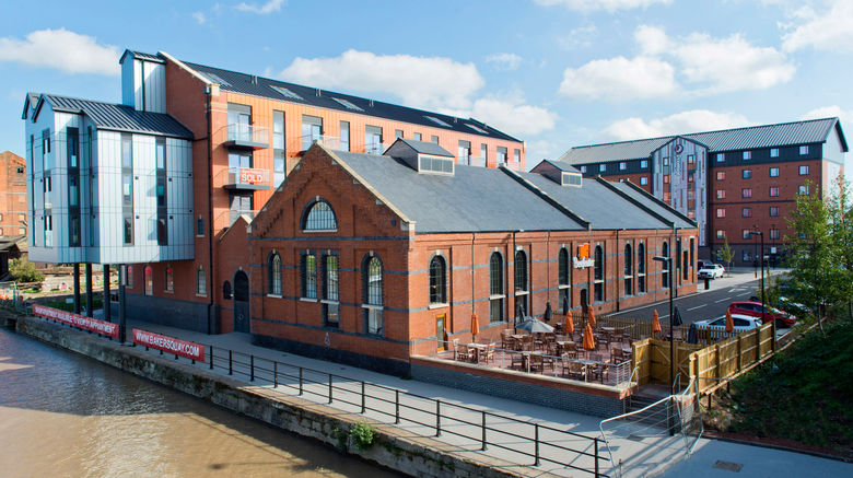 <b>Premier Inn Gloucester (Quayside) Exterior</b>. Images powered by <a href="https://www.leonardoworldwide.com/" title="Leonardo Worldwide" target="_blank">Leonardo</a>.