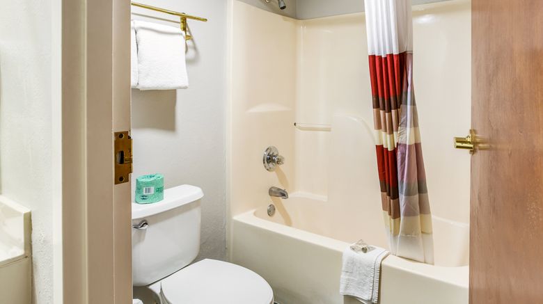 <b>Red Roof Inn Fayetteville I-95 Room</b>. Images powered by <a href="https://www.leonardoworldwide.com/" title="Leonardo Worldwide" target="_blank">Leonardo</a>.