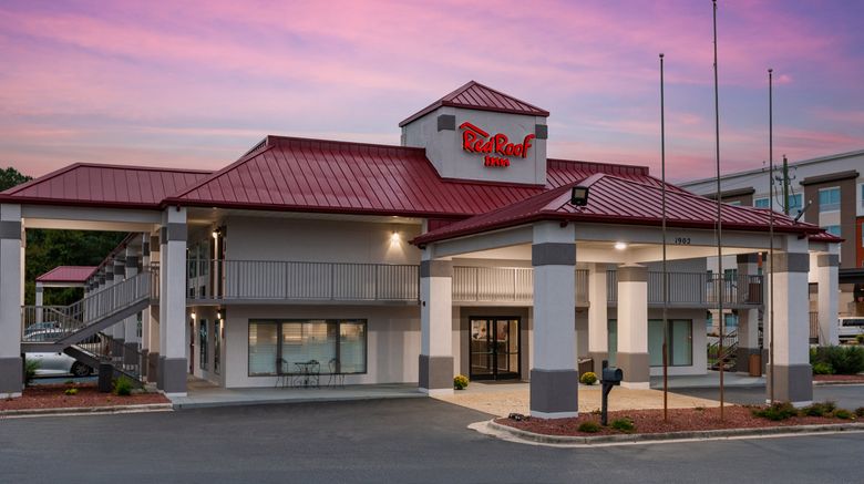 <b>Red Roof Inn Fayetteville I-95 Exterior</b>. Images powered by <a href="https://www.leonardoworldwide.com/" title="Leonardo Worldwide" target="_blank">Leonardo</a>.